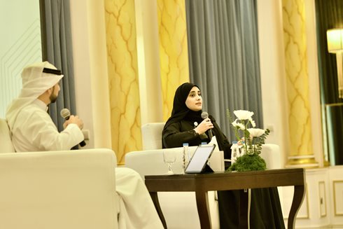 "موارد الشارقة" تعزز الوعي الرقمي بجلسة حوارية في خورفكان