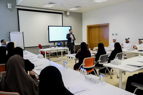 Sign language training for Sharjah government employees