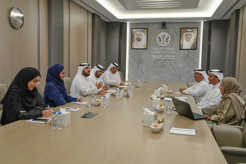 اجتماع تنسيقي بين دائرة الموارد البشرية بالشارقة وجامعة خورفكان