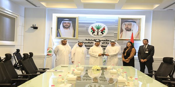 Sharjah Resources meets with Emirates NBD to discuss ways of cooperation to support the Emiratisation file