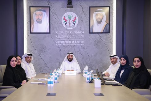 لجنة المنح التكميلية بالشارقة تعتمد 27 طلبًا للمتقاعدين بتكلفة سنوية تتجاوز 1.3 مليون درهم